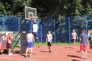 «Оранжевый мяч» в Великих Луках в День физкультурника (ФОТО)