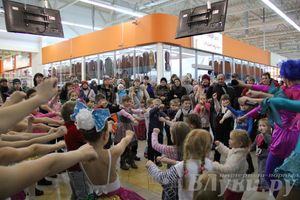 Ночь распродаж в ТЦ «Апельсин»