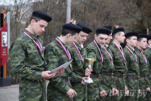 ​Церемония закладки земли Города воинской славы в памятные гильзы состоялась в Великих Луках (фото)