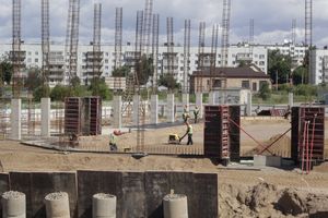 В Великих Луках полным ходом идёт бетонная подготовка  физкультурно-оздоровительного комплекса (ФОТО)