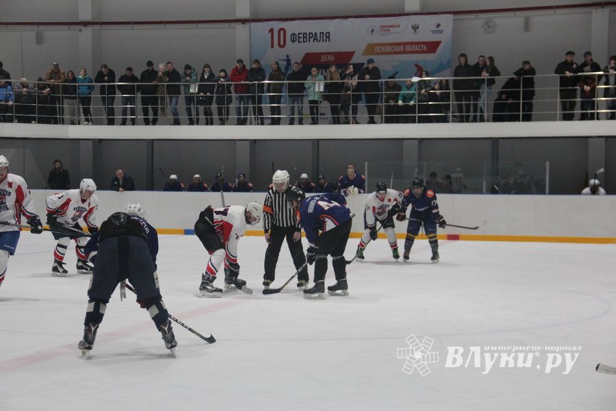 ХК «Экспресс» уступил команде «Аванта-Остров» (ФОТО)