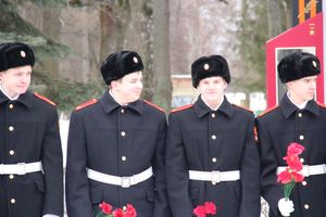 У Вечного огня в Великих Луках прошёл торжественный митинг (фото)