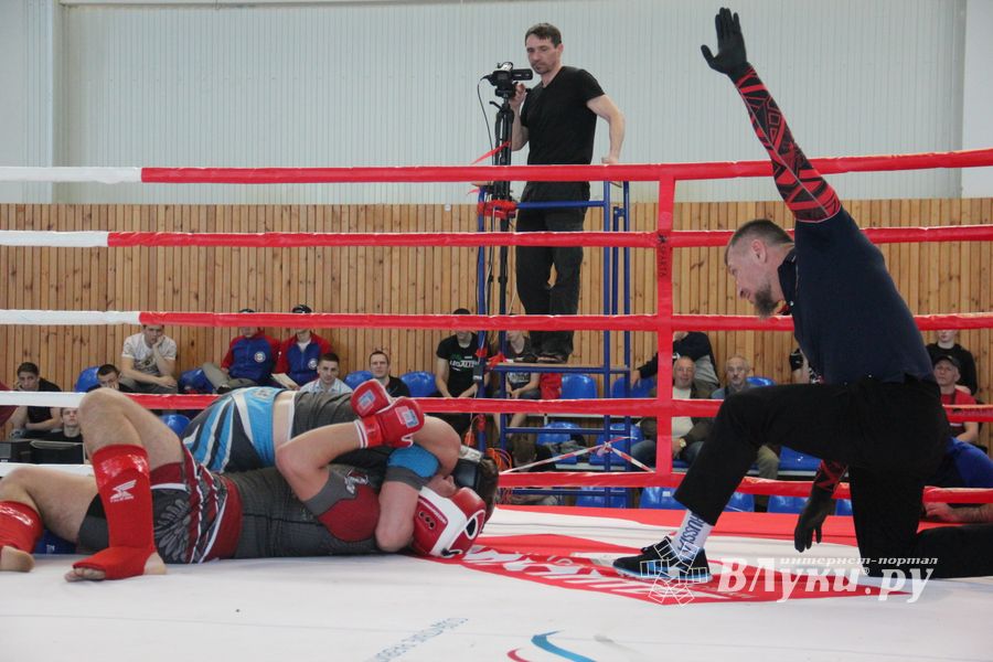 В Великих Луках завершилось Первенство России среди юношей по смешанному боевому единоборству ММА (ФОТО)