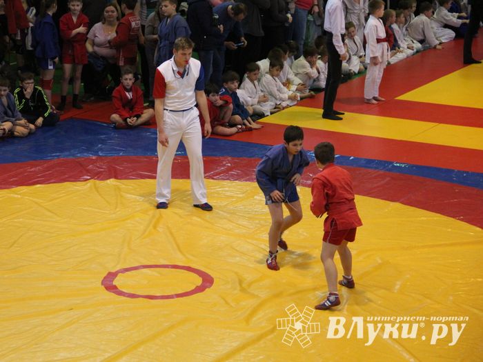 В Великих Луках прошли соревнования, посвященные памяти героев 6-й роты (ФОТО)