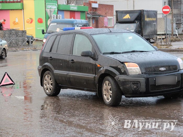 ФОТОФАКТ: ДТП на «кольце» в Великих Луках