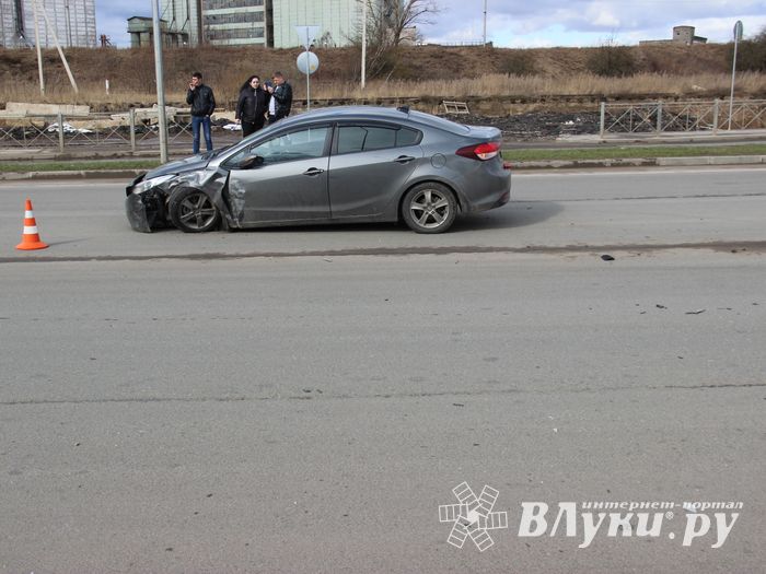 В ДТП на ул. Промышленной пострадал мужчина (ФОТО; ВИДЕО)