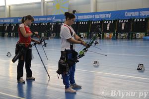 Великолучанка Александра Савенкова стала обладательницей золота на всероссийских соревнованиях по стрельбе из лука (фото)