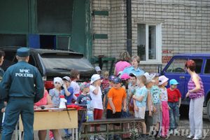 В Великих Луках прошли соревнования среди пожарных