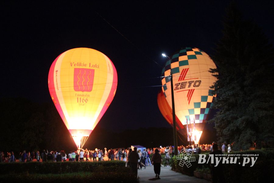 Огненные шоу состоялись над Ловатью (ФОТО)