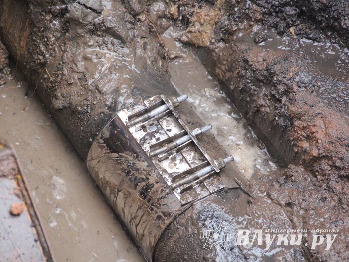 На пр-те Гагарина произошёл прорыв водопровода (ФОТО)