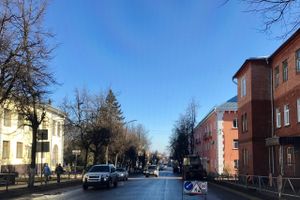 Проспект Октябрьский очищают от грязи (ФОТО)