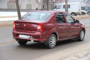 Два Renault столкнулись в Великих Луках (ФОТО)
