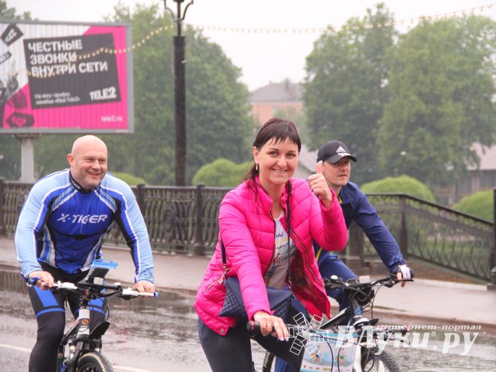 Зигзаг здоровья выполнили великолукские велосипедисты (ФОТО)