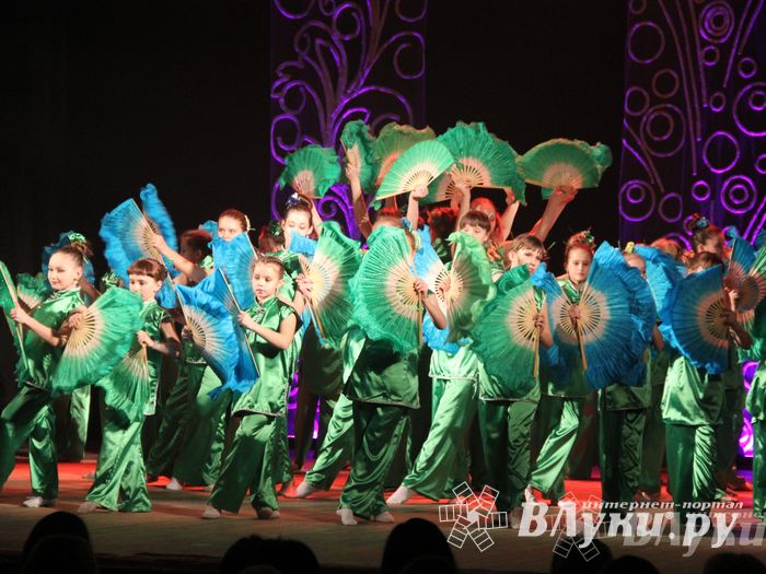 В ДК им. Ленина состоялся отчетный концерт студии восточного танца «Восточные сладости» (фото)