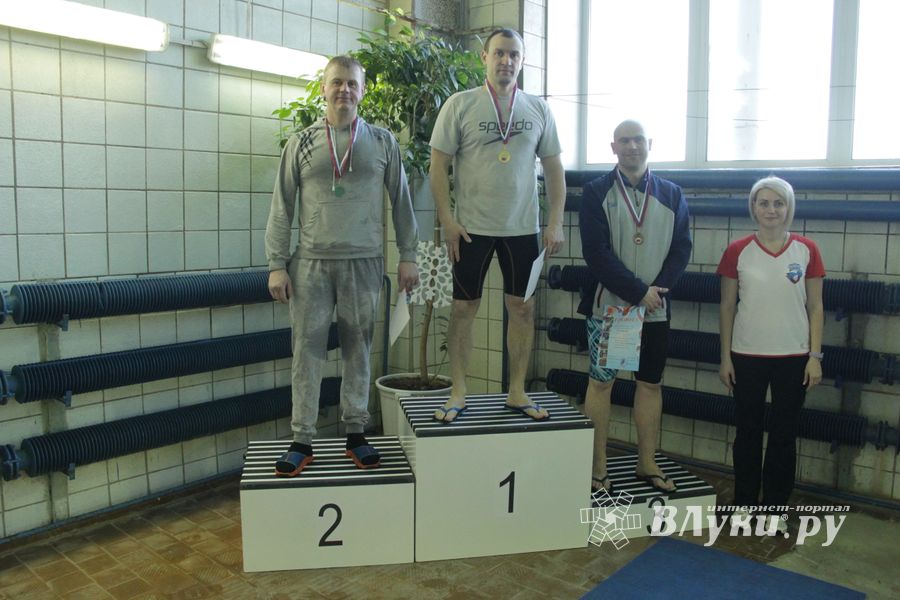 В Великих Луках прошел Чемпионат и Кубок города по плаванию (фото)