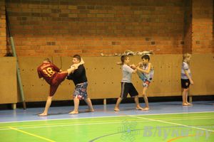 В Великих Луках прошел мастер-класс по кикбоксингу (фото)