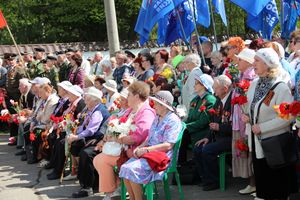 В Великих Луках прошел торжественный митинг в честь 9 мая (ФОТО)