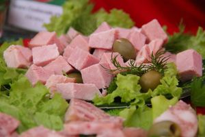 ВЛуки.ру выяснили, какую продукцию «Великолукского мясокомбината» любят покупатели (ФОТО)