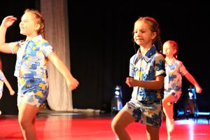 В ГДК им. Ленина прошёл концерт ко Дню матери (ФОТО)