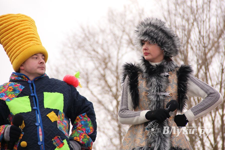 Широко отметили Масленицу в Великих Луках (ФОТО)