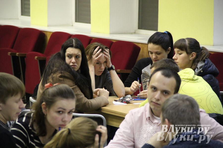 Четвертый тур игр «Что? Где? Когда?» состоялся вчера в ДК ЛК (фото)