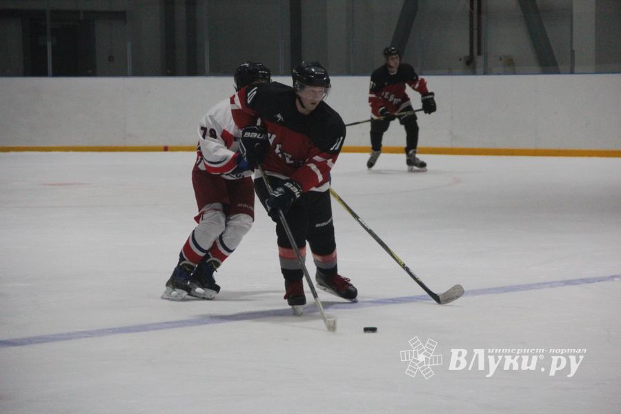 Уверенная победа «Экспресса» на ледовой арене (ФОТО)