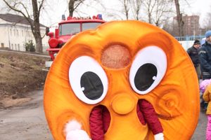 В Великих Луках сожгли Масленицу (фото)