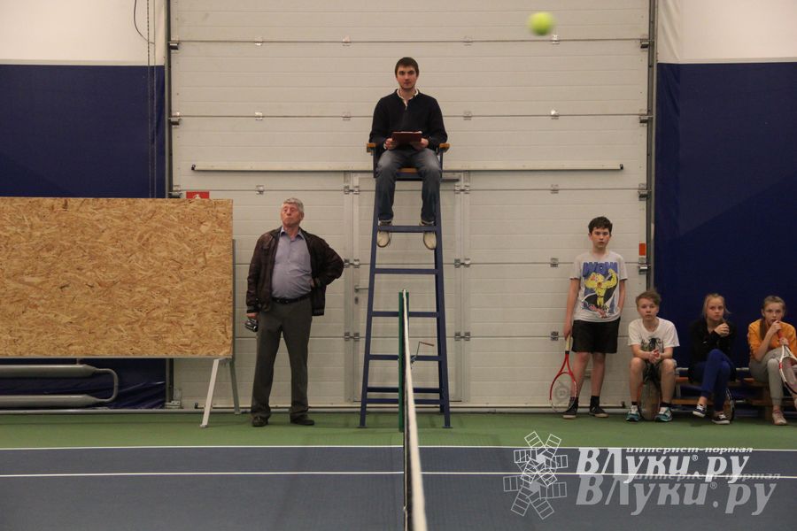 В СК «Ника» проходит открытый городской турнир по большому теннису (фото)