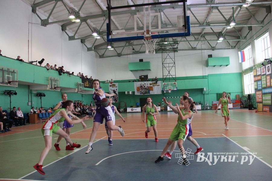 Великолучане стали вторыми в региональном финале Чемпионата ШБЛ «КЭС-БАСКЕТ» (ФОТО)