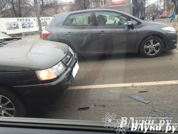 Фотофакт: ДТП на перекрестке Некрасова-Ленина