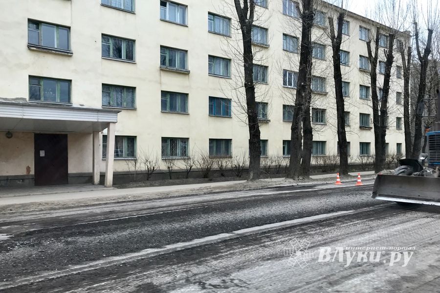 Дорожная фреза «добралась» до улиц Зверева и Некрасова (ФОТО)