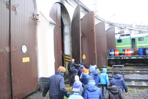 Великолукские школьники почувствовали себя машинистами (ФОТО)