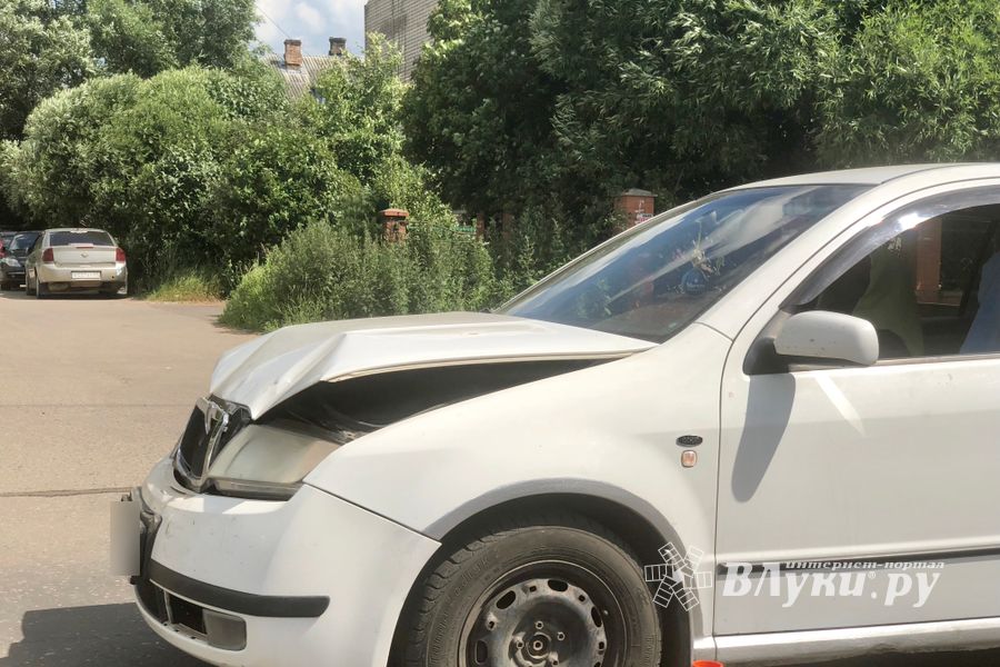 ДТП в Великих Луках (ФОТО)