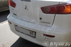 В Великих Луках на проспекте Гагарина «Hyundai» врезался в «Mitsubish» (ФОТО)