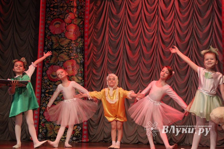 «Великолукская Веснянка»: детские сады 