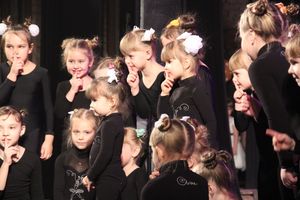 Юные артисты ГДК им. Ленина поздравили мам с праздником (ФОТО)