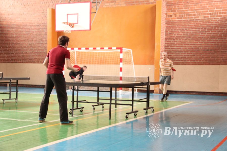 В Великих Луках прошел Кубок города по настольному теннису