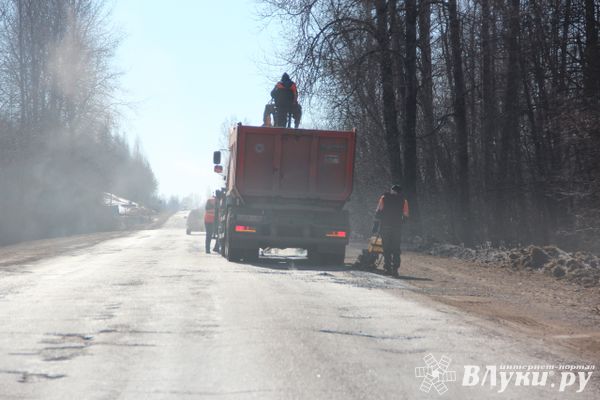 Более 1,2 млрд рублей дополнительно получит Псковская область на развитие дорожной сферы