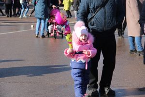 В Великих Луках широко отметили Масленицу (ФОТО)