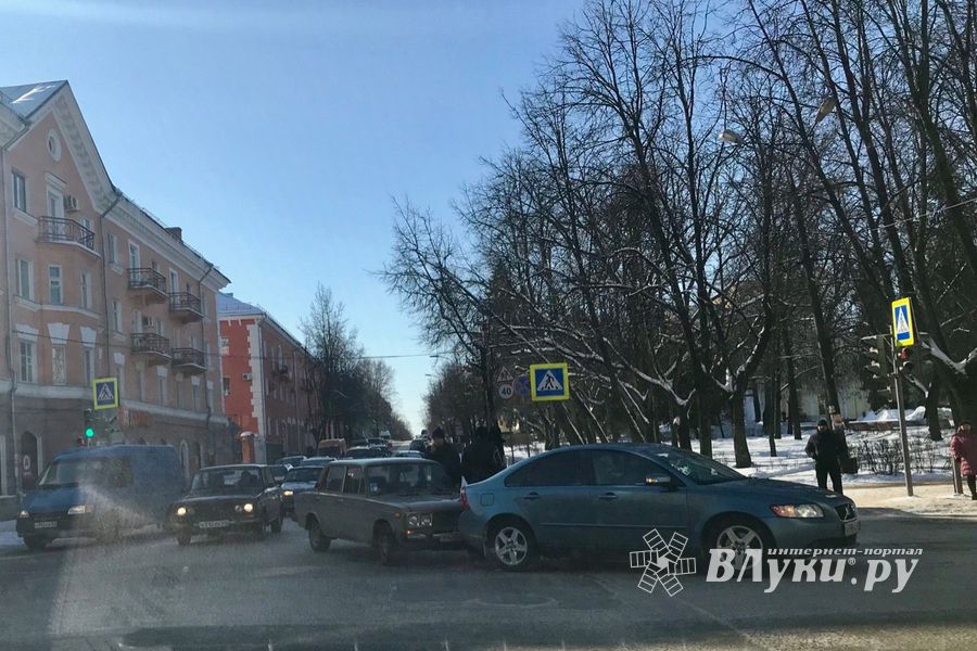 ДТП в центре Великих Лук (ФОТО)