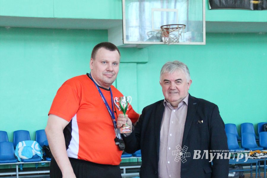 Великолучане одержали победу на межрегиональном турнире ветеранов баскетбола (ФОТО)