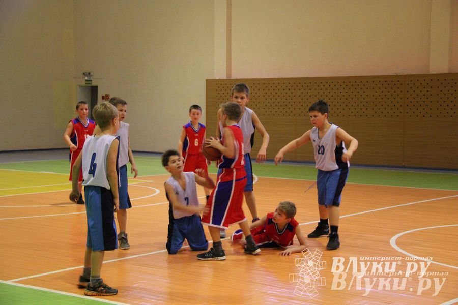 Великолукские баскетболисты стали победителями междугородних соревнований по баскетболу