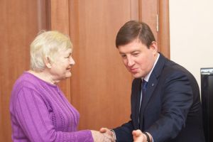 Андрею Турчаку пожаловались на «ужасающие» ремонты в домах (фото)