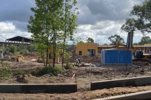 Начались работы по благоустройству территории  вокруг отделения областной инфекционной больницы (ФОТО)