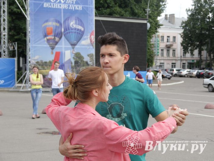 Репетиция вальса