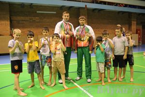 В Великих Луках прошел мастер-класс по кикбоксингу (фото)