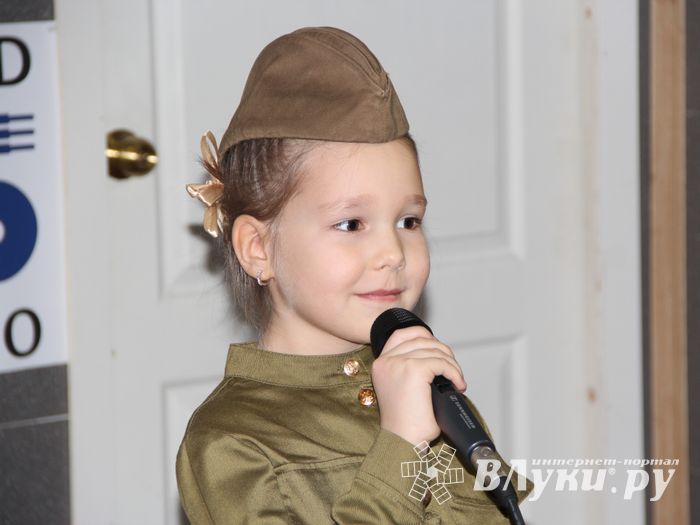 Участники медиапроета «Новые Голоса ДЕТИ на Новом Радио Великие Луки» записали видеоролики (ФОТО)