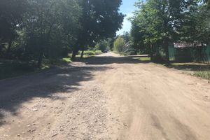 «Невидимый» асфальт на великолукской дороге (ФОТО)