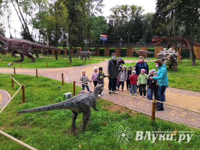 В парке Великих Лук устроили праздник детям (ФОТО)
