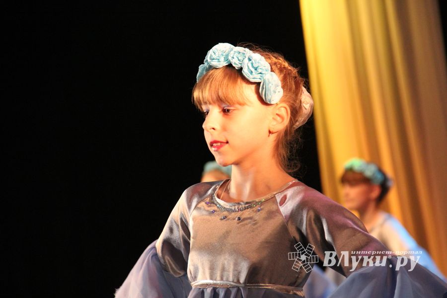 «Великолукская Веснянка» на сцене ДК ЛК